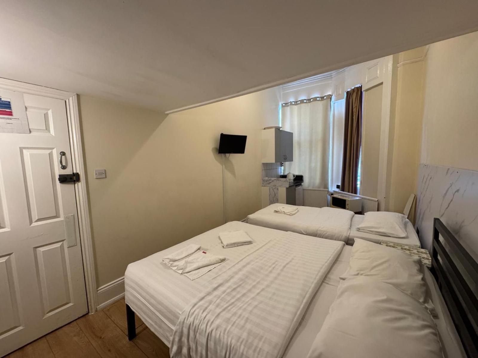 Anwar House Hotel London Exterior photo