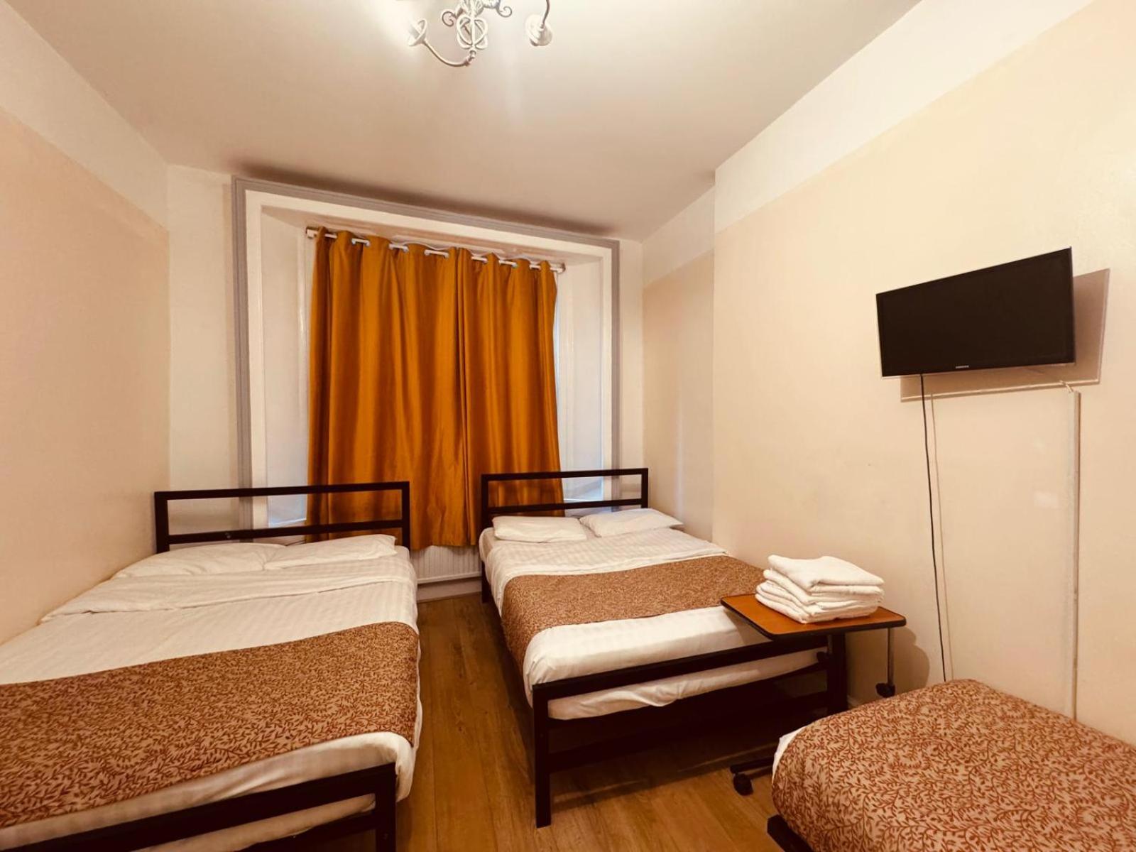 Anwar House Hotel London Exterior photo